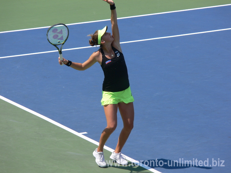 Belinda Bencic serving on Centre Court to Simona Halep 16 August 2015 Rogers Cup Toronto