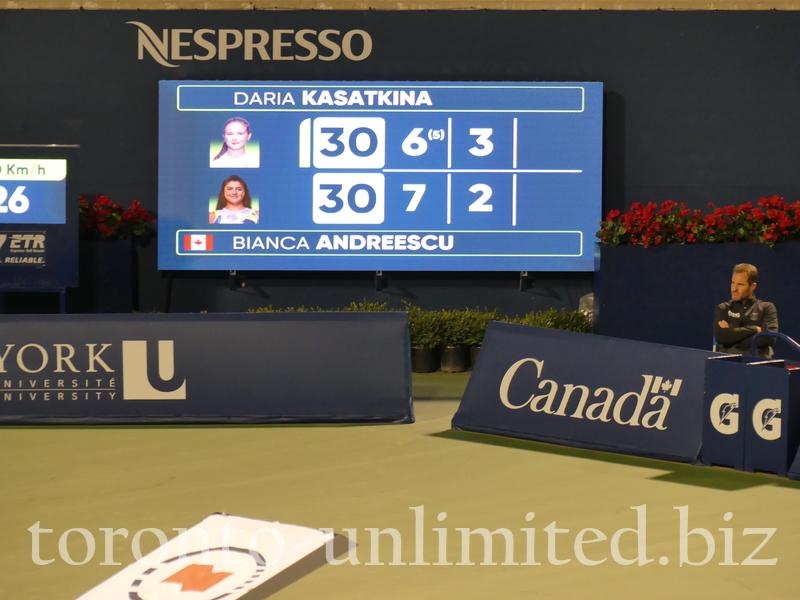  Scoreboard on Stadium Court showing the match of Bianca Andreescu and Daria Kasatkina in the second set Tuesday, August 9, 2022